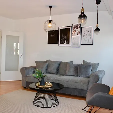 Penthouse - Zentral, Geraeumig, Kueche, Waschmaschine, Netflix Apartament *