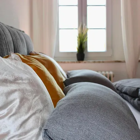 Penthouse - Zentral, Geraeumig, Kueche, Waschmaschine, Netflix * Schweinfurt